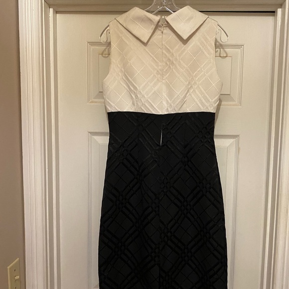 Tahari Women’s Sleeveless Dress. Colors black & white. Size 4 - Picture 9 of 9